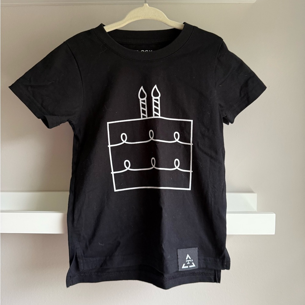 Trilogy candle tee 2 EUC 3T